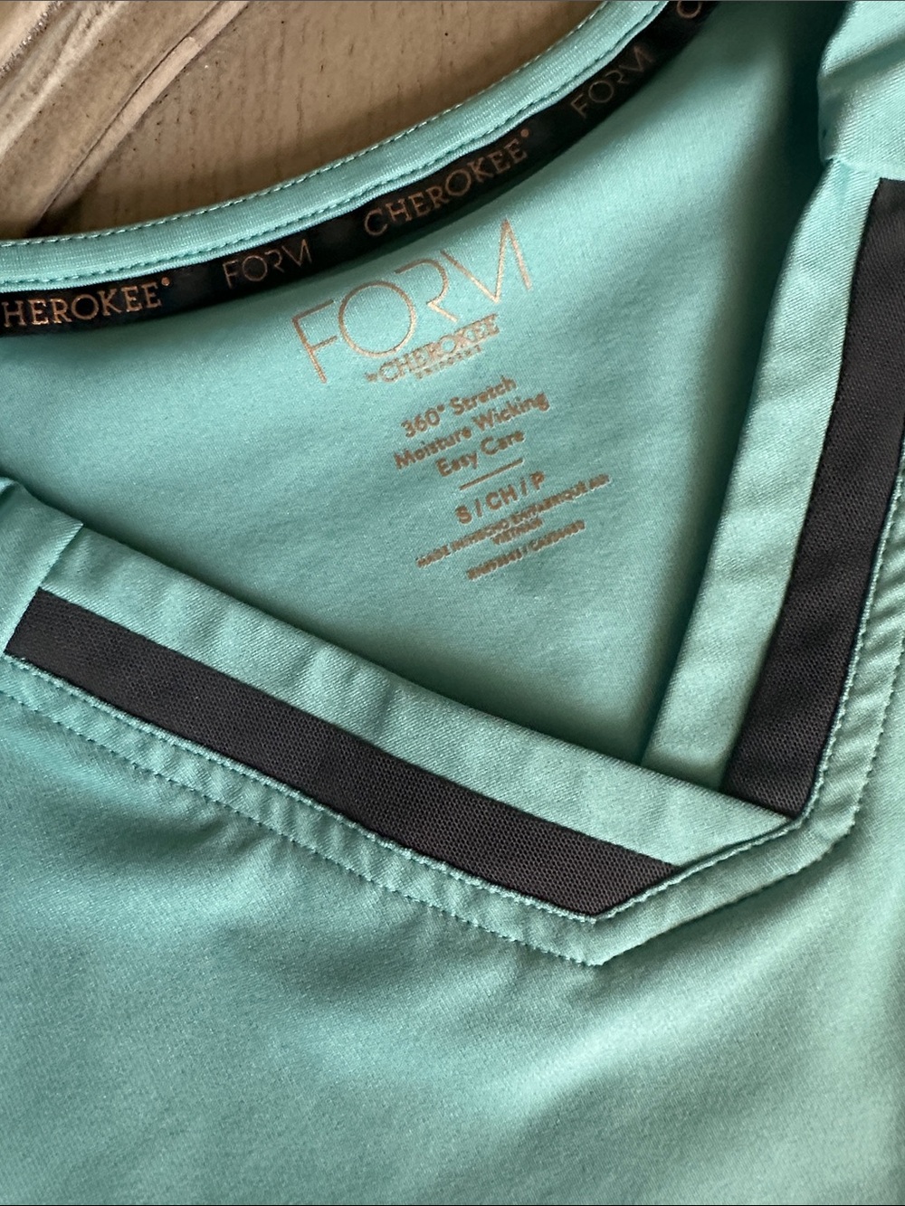 Cherokee Teal Medical Scrub Set with Dark Trim - Picture 2 of 3